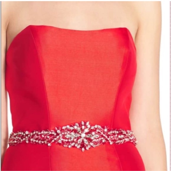 Terani Red Embellished Back Bow Satin Mermaid Gown - Picture 4 of 5